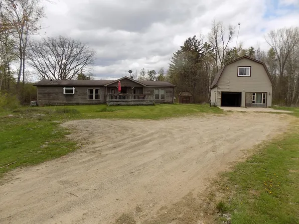 8901 E Ashard Rd, Clare, MI 48617