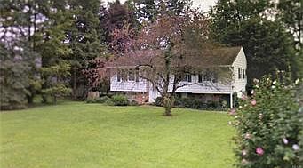 1st image of 513 Red Barn Dr