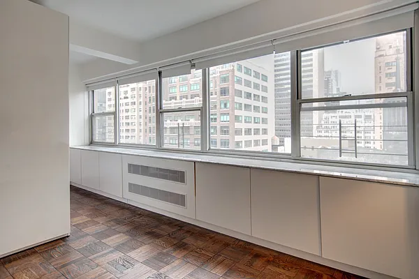 Rented by Keller Williams NYC | media 17