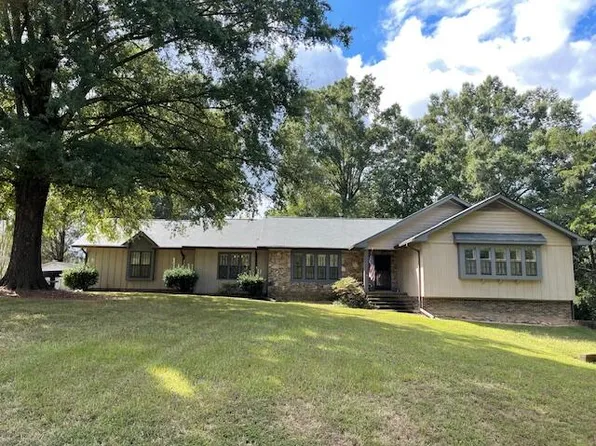 9012 Edgewater Rd, Chattanooga, TN 37416