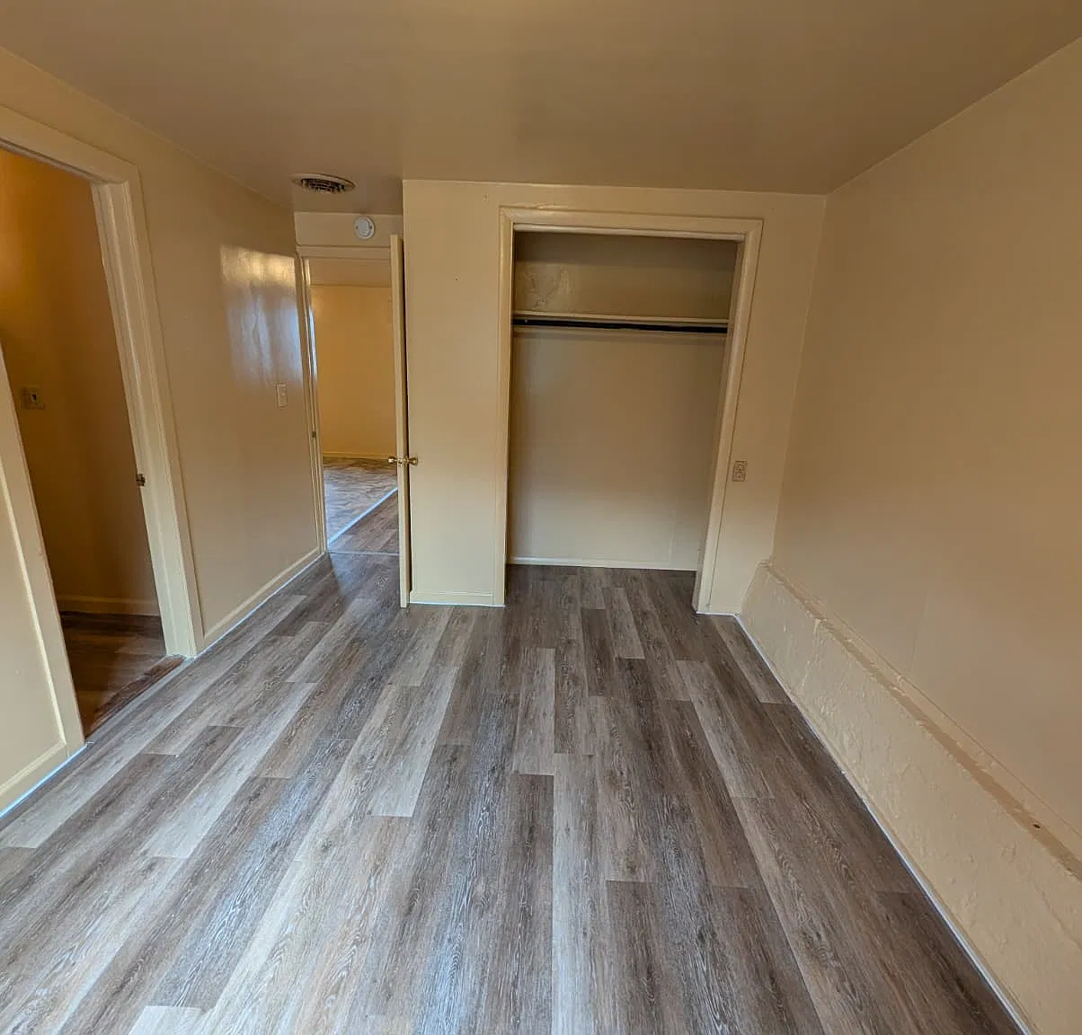1 bed, 760 sqft, $900 — Photo 4
