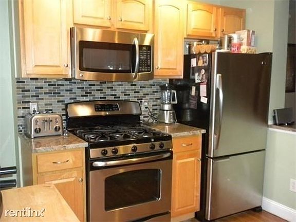 606 East 6th St. #3 Boston - South Boston Unit Photo 7