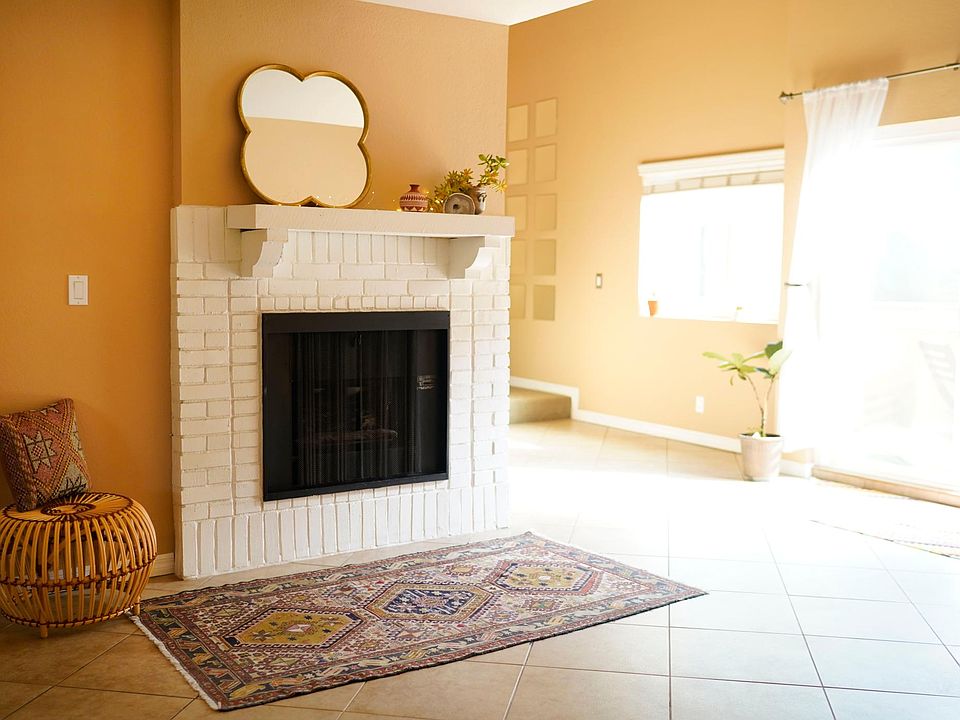 1st image of 3647 S Jasmine Ave #202