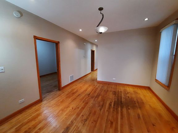 4th image of 3707 N Kimball Ave #1