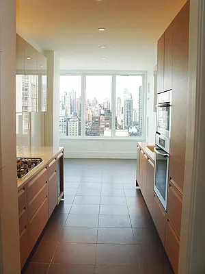 Rented by Sotheby's International Realty | media 39