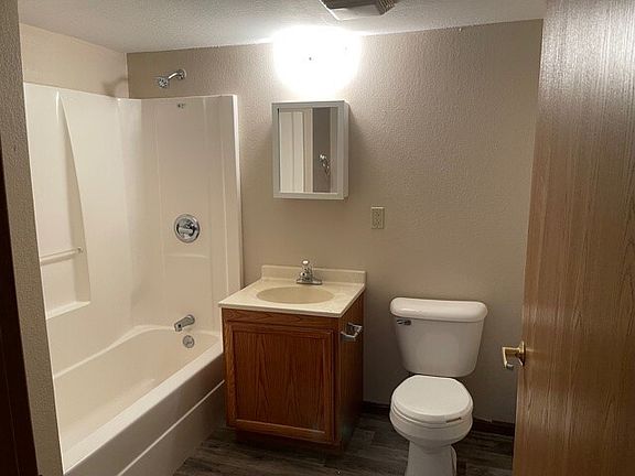 4th image of 1407 S State St #10886320