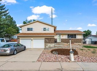 1312 Grays Peak Dr, Longmont, CO 80504