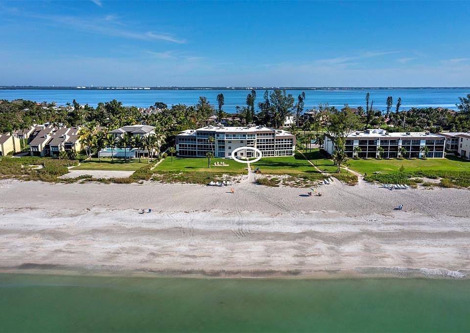 1st image of 5231 Gulf Of Mexico Dr APT 104