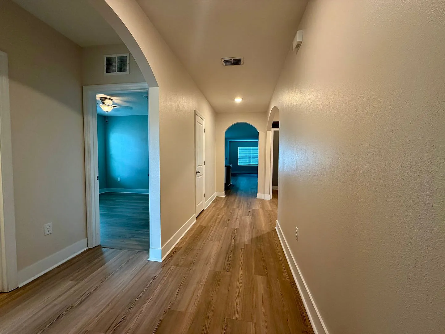 Beautiful 4 bed/2bath home in Plant City! — Photo 4