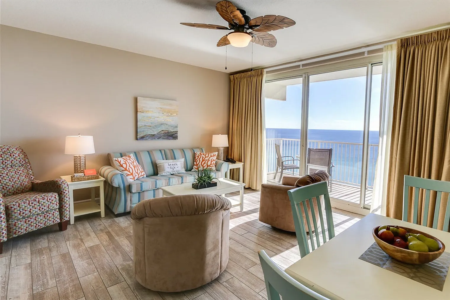 1 bed, 2.0 bath, 979 sqft, $3,717 — Photo 1