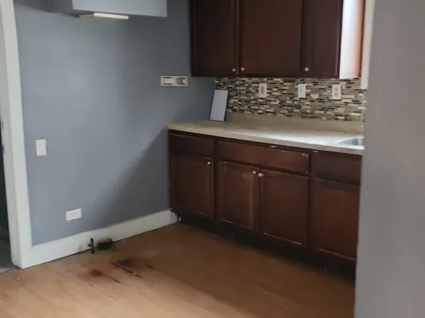 4130 N Green Bay Ave, Milwaukee, WI 53209