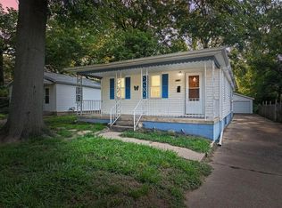 10180 Count Dr, Saint Louis, MO 63136