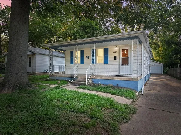 10180 Count Dr, Saint Louis, MO 63136