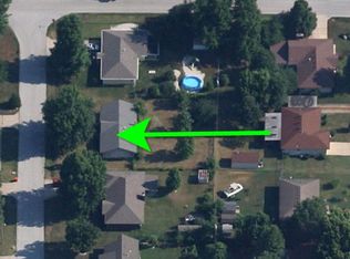 4032 S El Fiesta Ave, Springfield, MO 65807