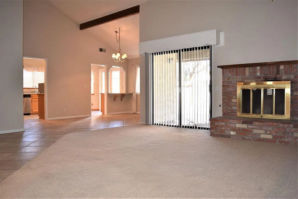 3 bed, 1632 sqft, $2,195 — Photo 3