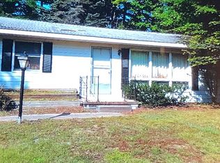 836 S Roberts Rd, Grayling, MI 49738