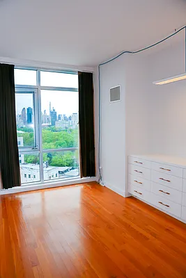 Rented by E Realty International Corp | media 9