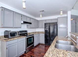 7231 W La Senda Dr, Glendale, AZ 85310