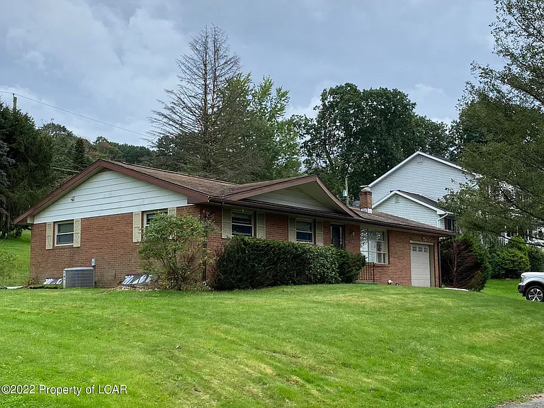 317 Highland Ave — Photo 1
