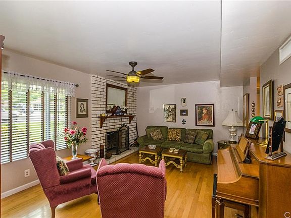 3rd image of 639 Alta Vista Ave