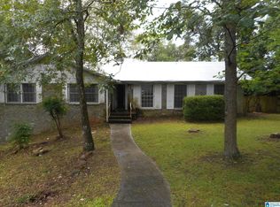 3339 N Woodridge Rd, Mountain Brook, AL 35223