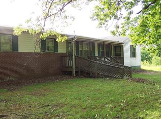4599 Old Cox Rd, Chase City, VA 23924