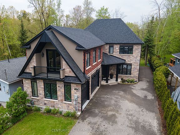 2nd image of 1894 Simcoe Blvd