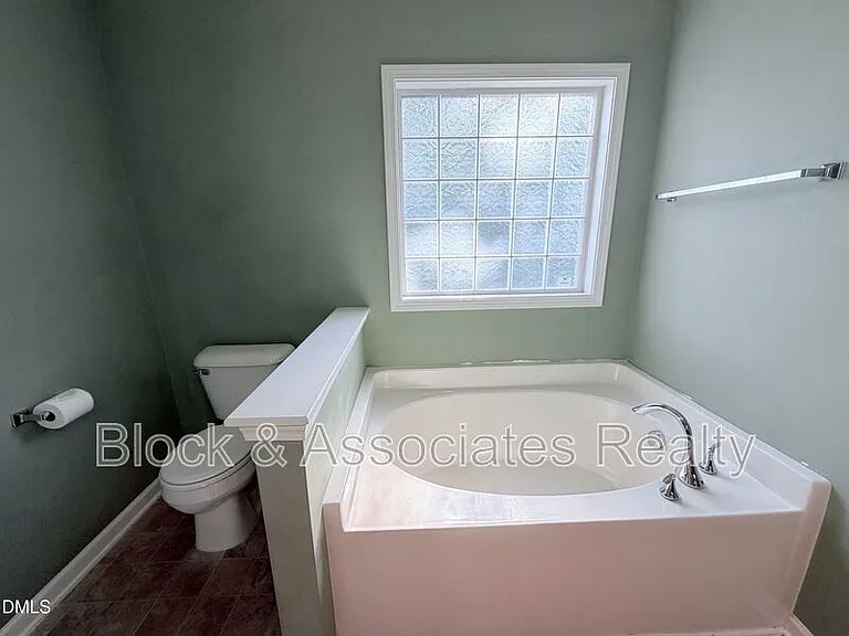536 Gooseberry Dr — Photo 9