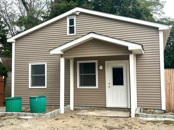 (undisclosed Address), Bay Shore, NY 11706