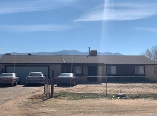 21205 Wisteria Rd, Apple Valley, CA 92308