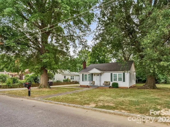 1245 Mitchell Ave, Statesville, NC 28677