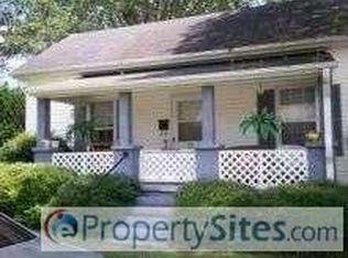 24 Simmons St, Laurens, SC 29360
