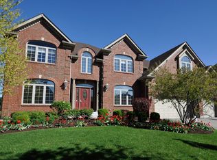 2632 Saddlebrook Dr, Naperville, IL