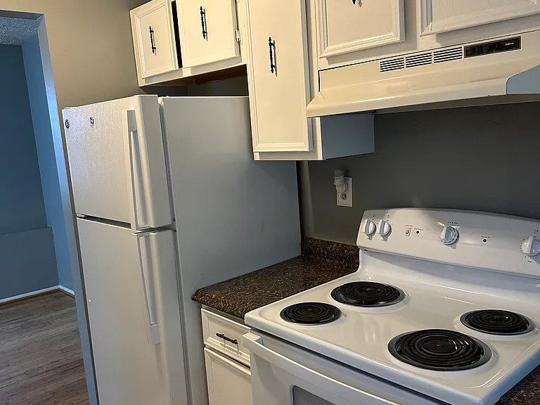 1000 Jubilee Way — Photo 3