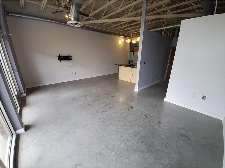 5200 Peachtree Rd #3303 — Photo 17