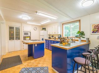 285 Hodis Ln, Sequim, WA