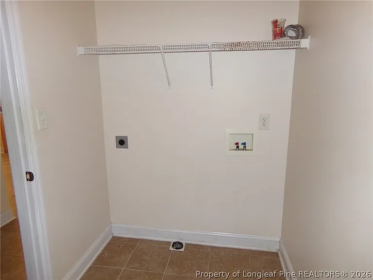 290 Robeson St — Photo 15