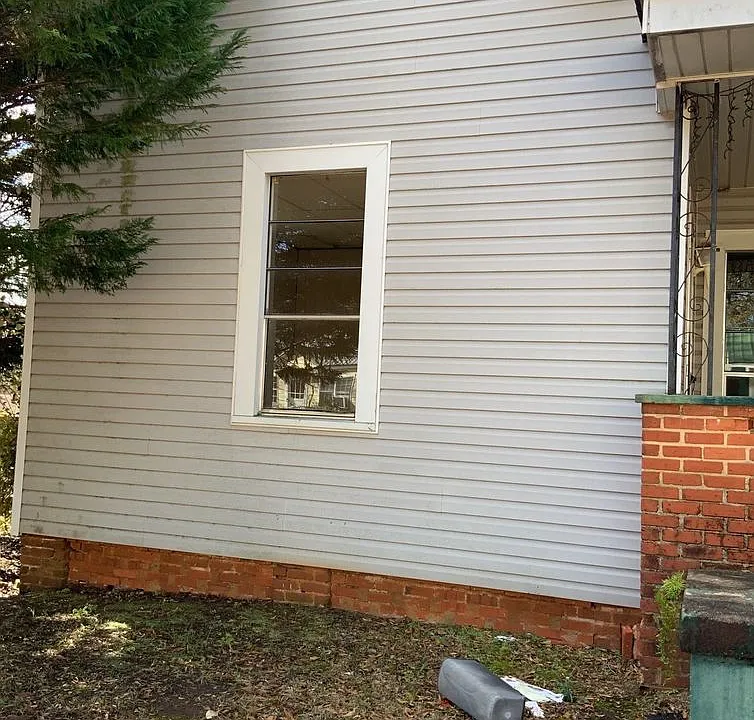 340 Hickory St
