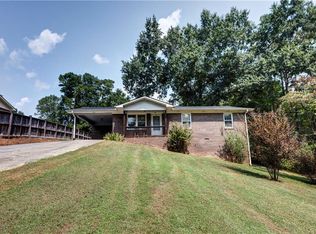 121 Overland Dr SW, Calhoun, GA 30701