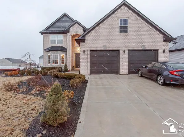 5136 Wilshire Dr, Dundee, MI 48131