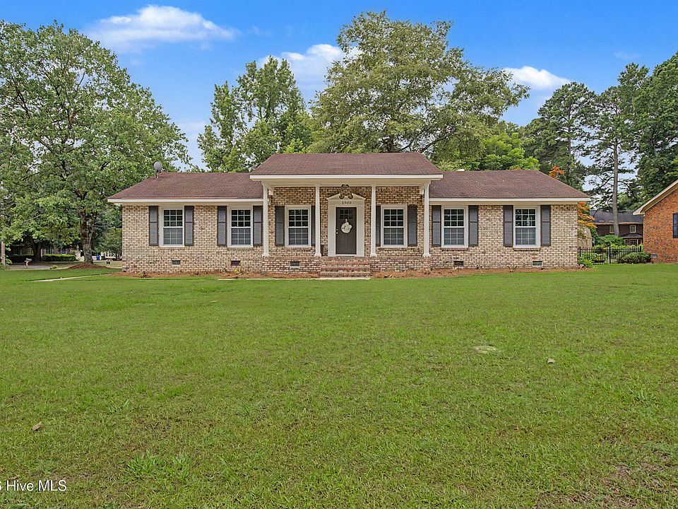 1st image of 2900 Carey Road