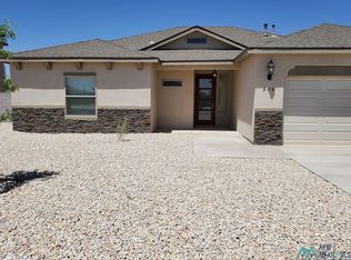 306 Baler Ln, Carlsbad, NM 88220