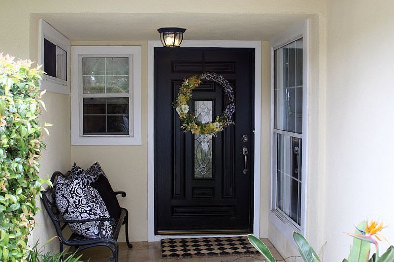 1st image of 26121 Roymor Dr