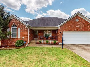 4205 Wine Cellar Ct, Louisville, KY 40272