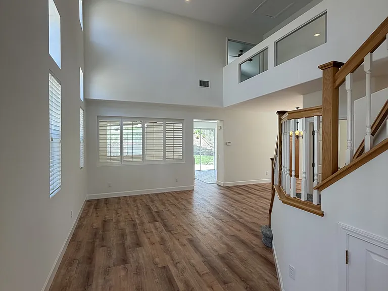 27814 Bloomfield Ct — Photo 3