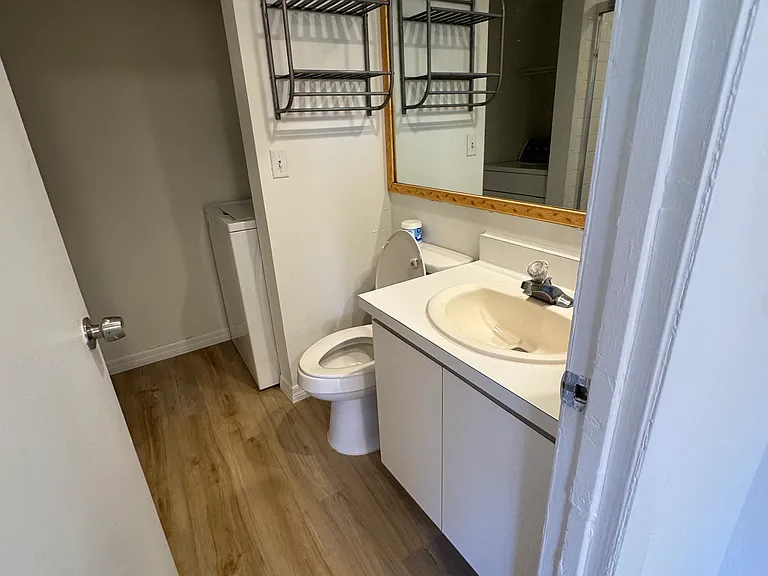1508 Park Meadows Dr #4 — Photo 8