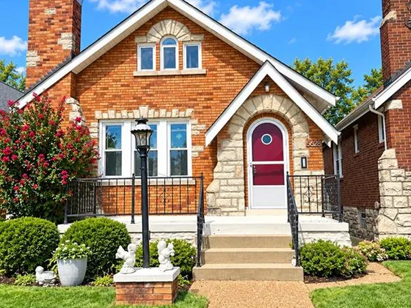 5623 Walsh St, Saint Louis, MO 63109
