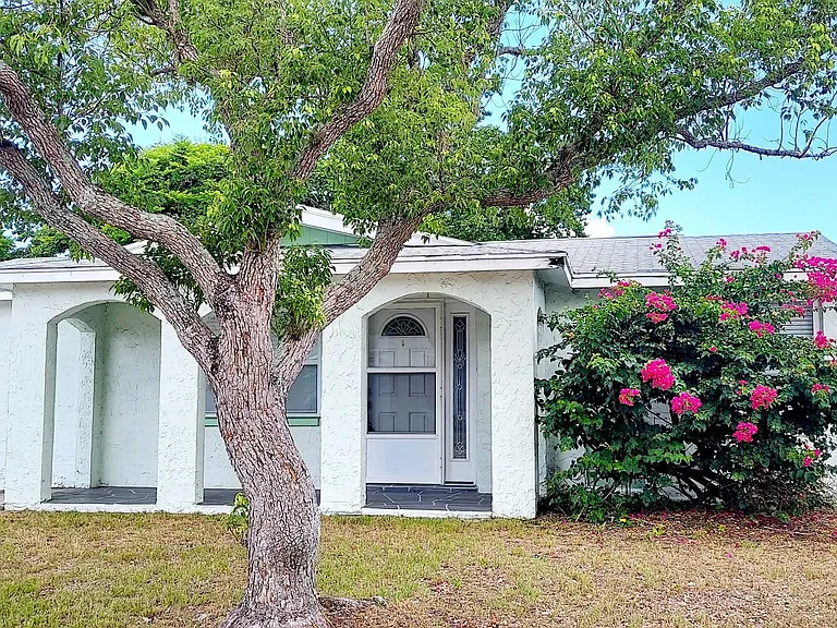 9031 Chantilly Ln — Photo 1