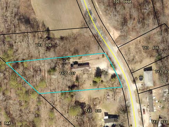 2nd image of 258 Persimmon St