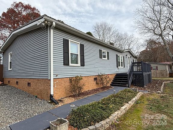 3rd image of 3222 Ole Country Ln
